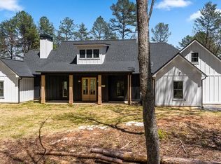 370 Knollwood Dr, Mineral Bluff, GA 30559