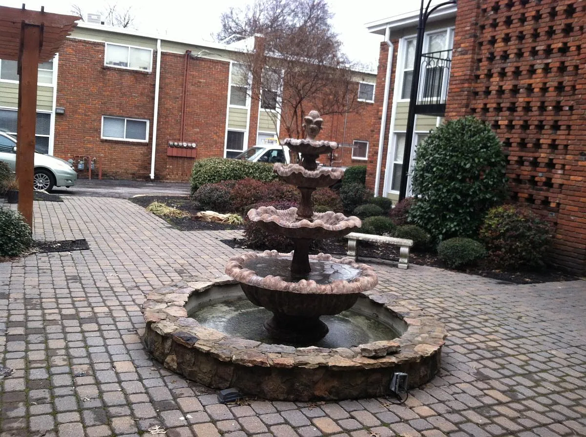 2 bed, 1100 sqft, $1,340 — Photo 3