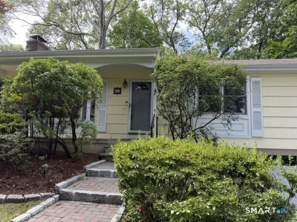 6 Vanderbilt Avenue, Norwalk, CT 06854