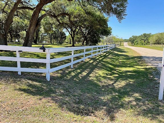 5th image of 5877 County Road 436