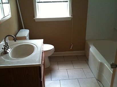 3rd image of 1212 S Roosevelt Dr
