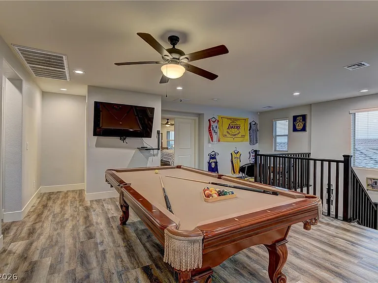 426 Port Reggio St — Photo 10