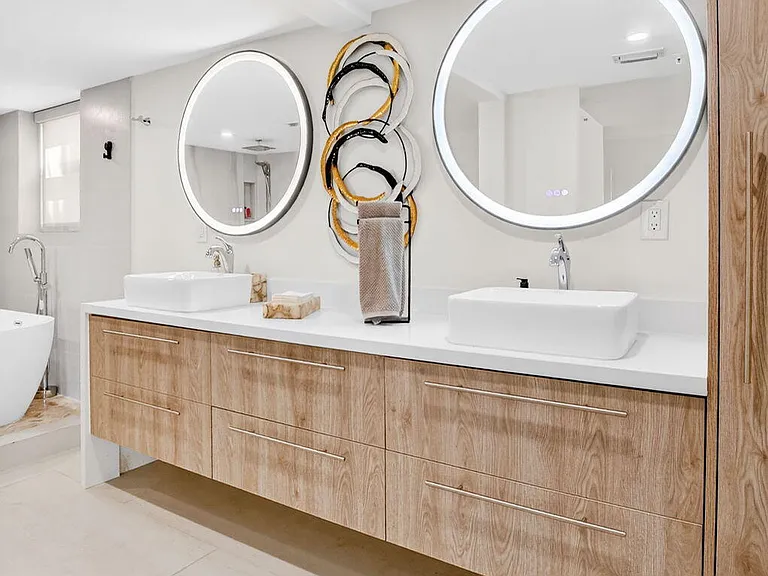 7233 Promenade Dr #101 — Photo 42