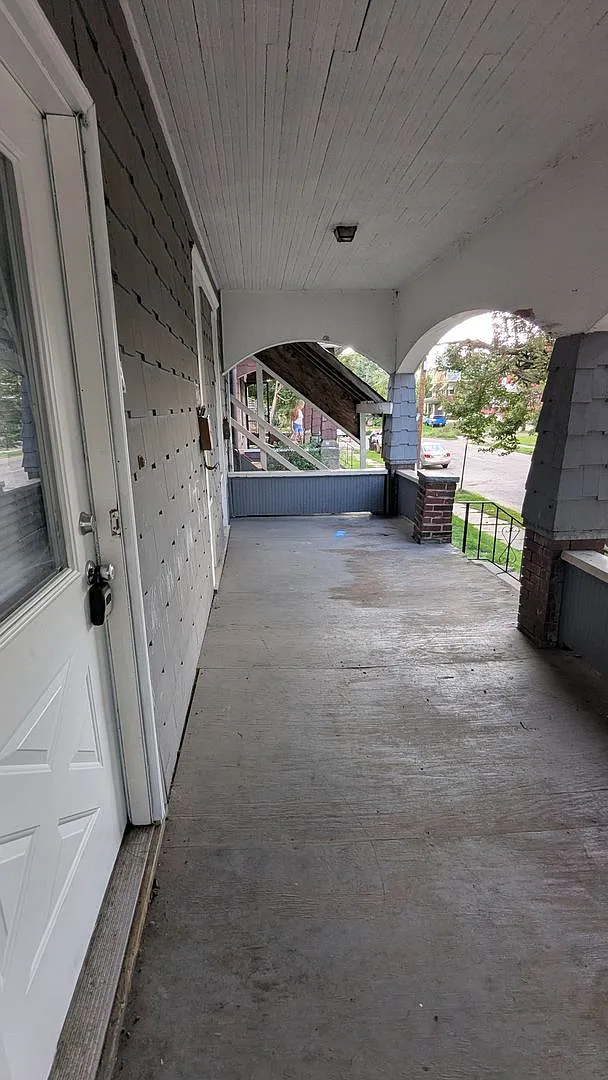 Schonfeld Holdings, LLC (916 6th St) — Photo 3