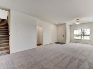 1001 Riverdale Cv, Jarrell, TX 76537