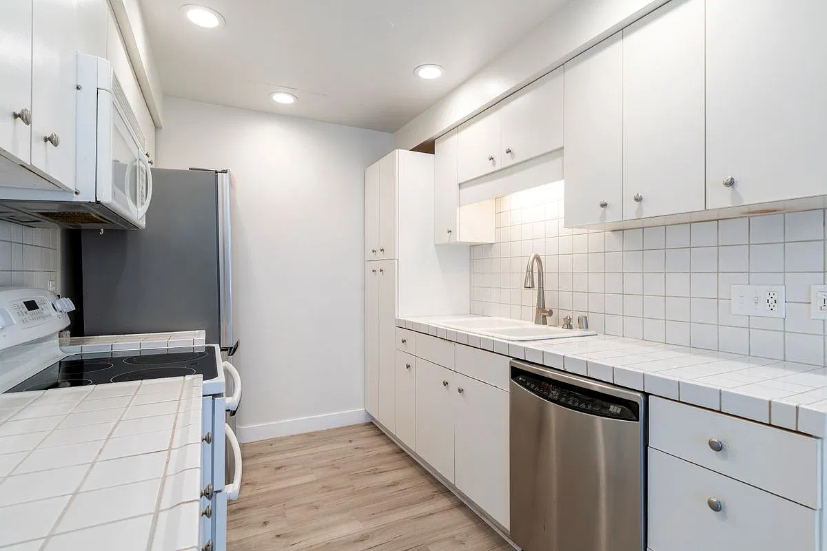2 bed, 2.5 bath, 1107 sqft, $2,950 — Photo 4
