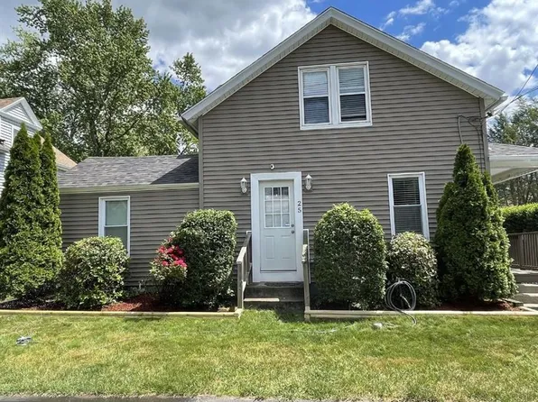 25 Vermont St, Johnston, RI 02919