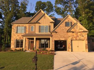 1046 Garner Creek Dr, Lilburn, GA