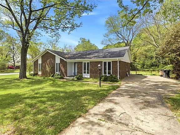 4th image of 5401 McNairy Dr