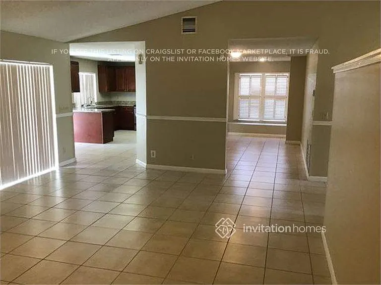 5016 NW 66th Dr — Photo 4