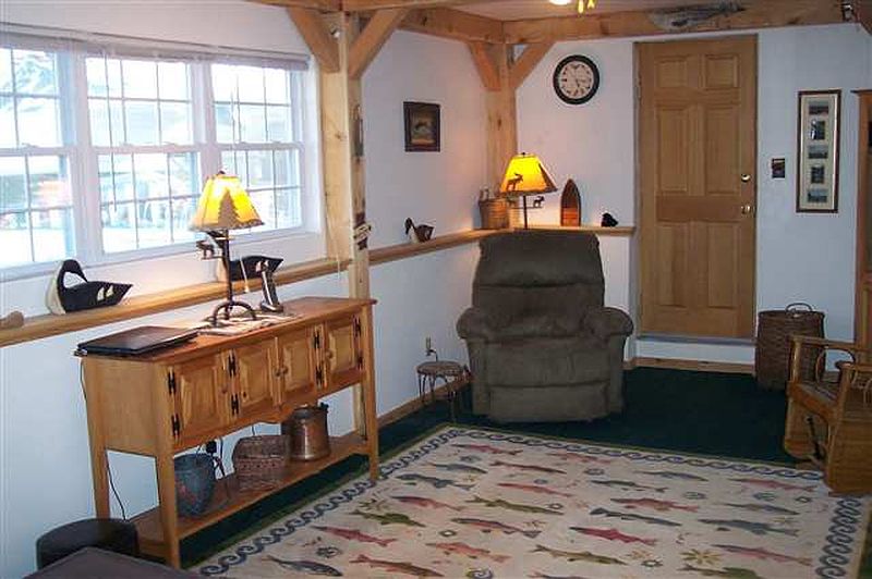 5th image of 30 TERRY Avenue