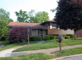 216 Scenery Dr, Weirton, WV