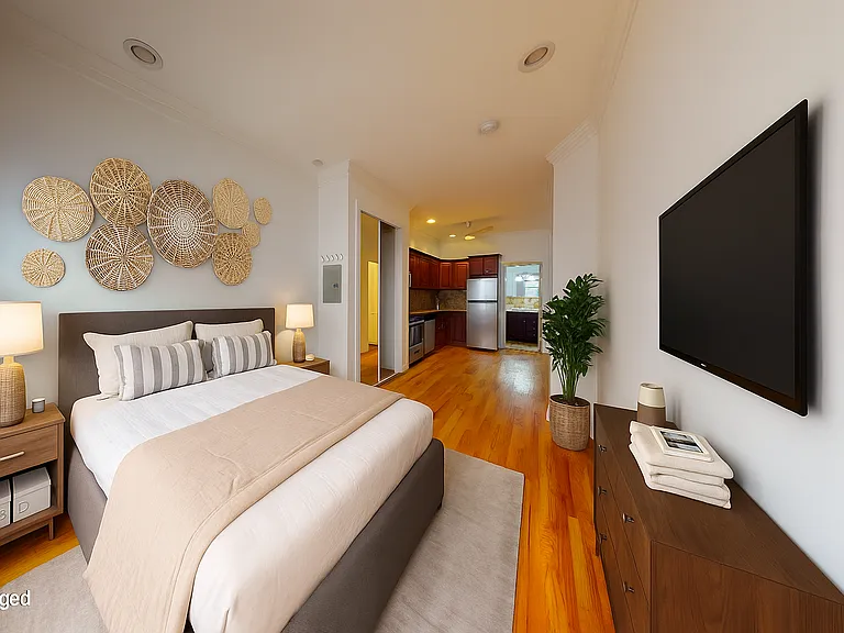 607 Adams St #1 — Photo 1