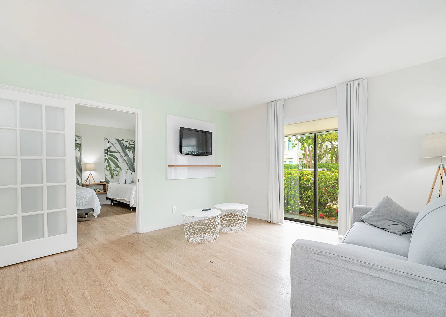 2 bed, 785 sqft, $2,150 — Photo 1