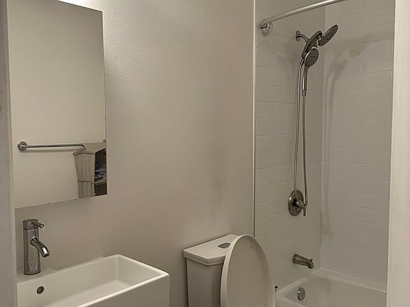 3rd image of 330 Chapel Ave Unit 203