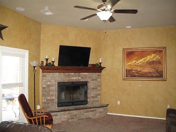 2nd image of 2109 Savoy Dr
