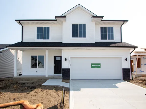 2227 Chan Dr, Adel, IA 50003
