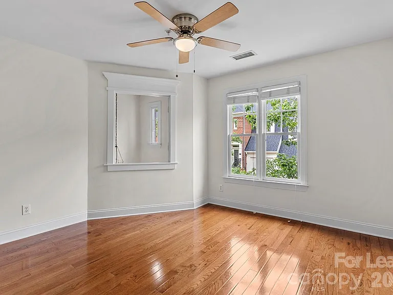 1192 Hampton Gardens Ln — Photo 25
