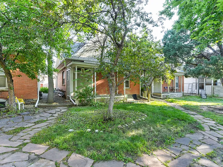 1620 Walnut St #2 — Photo 16