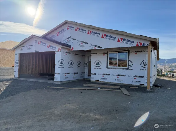 2310 SE Noah Street, East Wenatchee, WA 98802