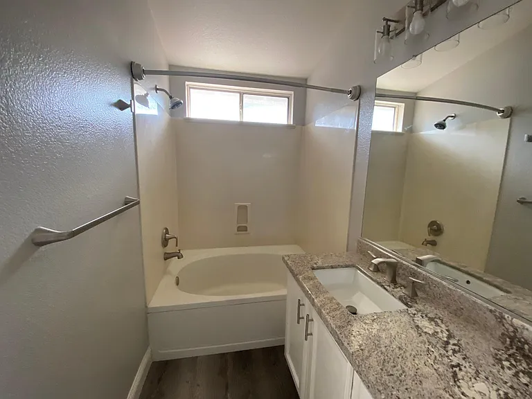 1131 Valley Oak Pl — Photo 5
