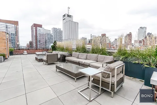 Rented by Bond New York | media 21