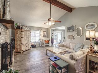 303 Seamoor Dr, Fredericksburg, TX 78624