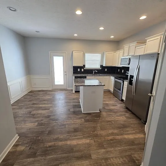 3707 Selina Dr — Photo 6