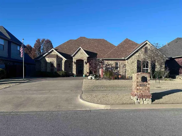 3704 NE Cypress Ln, Lawton, OK 73501