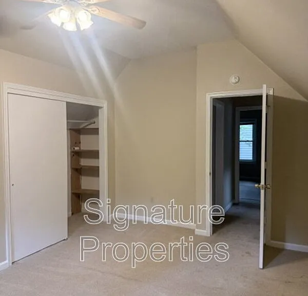 14709 Mill Spring Dr — Photo 12