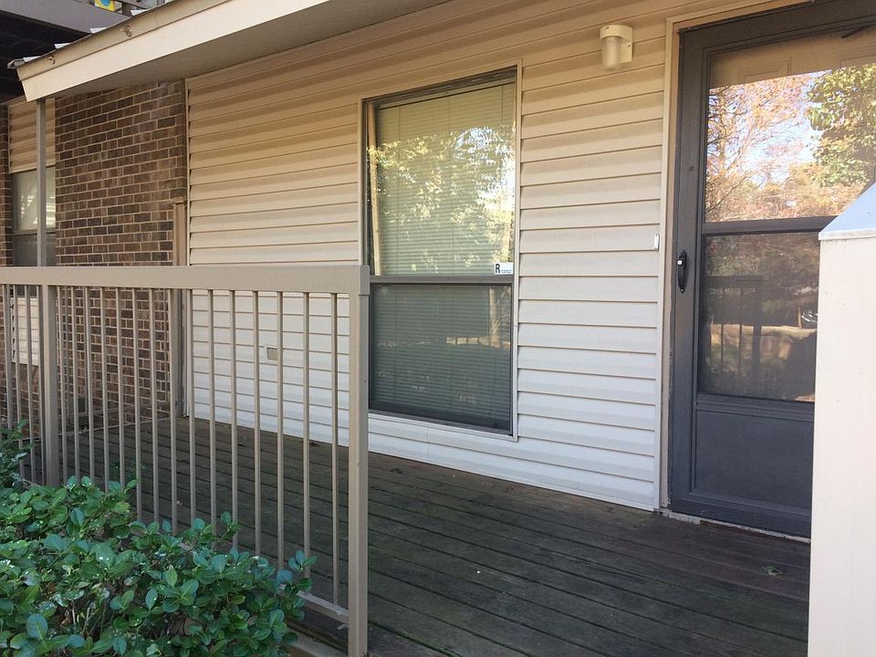 Entry-downstairs unit