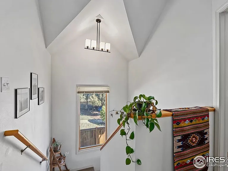 615 Peterson St #1 — Photo 9