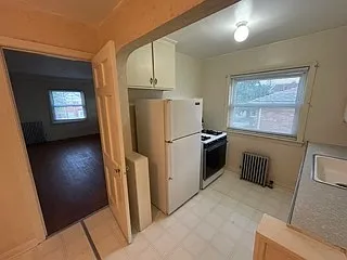 6104 Ridge Road - 6 — Photo 4