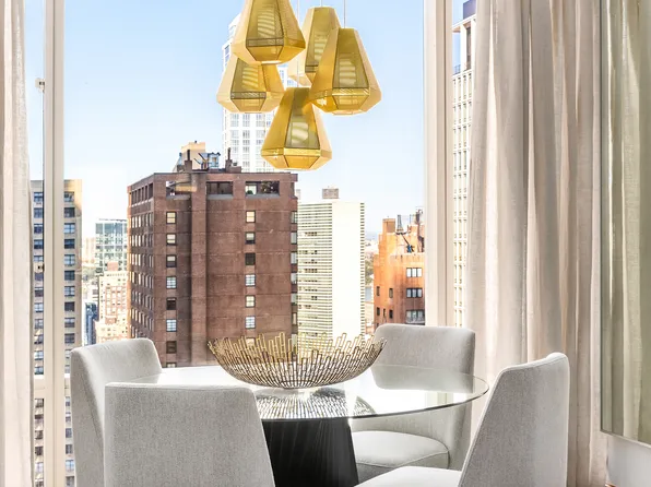 1 Central Park West 30E image 2 of 11