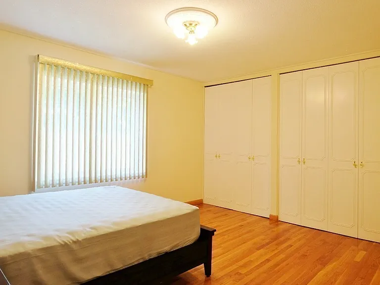 157 Lake Shore Rd #2 — Photo 23