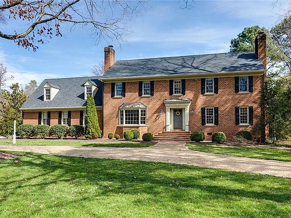 3rd image of 307 Cheswick Ln