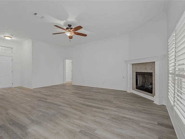 305 Stone Chase Ct — Photo 7