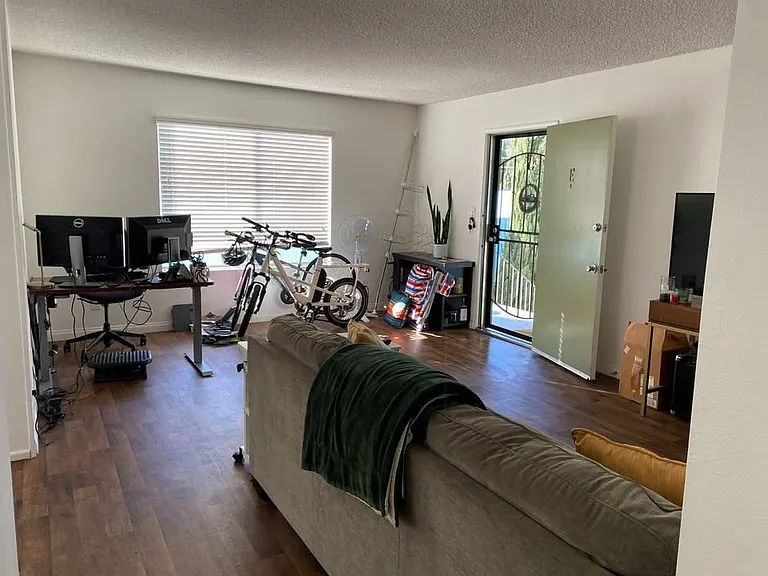 3172 Adams Ave — Photo 4