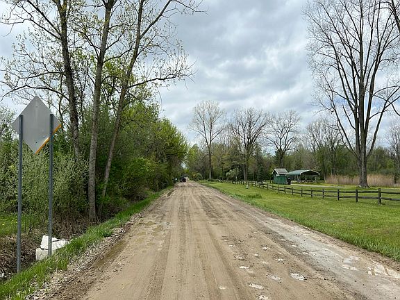 5th image of 49559 Wear Rd