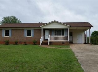 1709 Green Acres Rd, Lincolnton, NC 28092