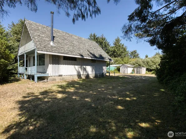 466 Puppis Court SW, Ocean Shores, WA 98569