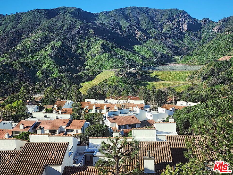 りすーページです☆ 1770 Palisades Dr, Pacific Palisades, CA 90272 | Zillow