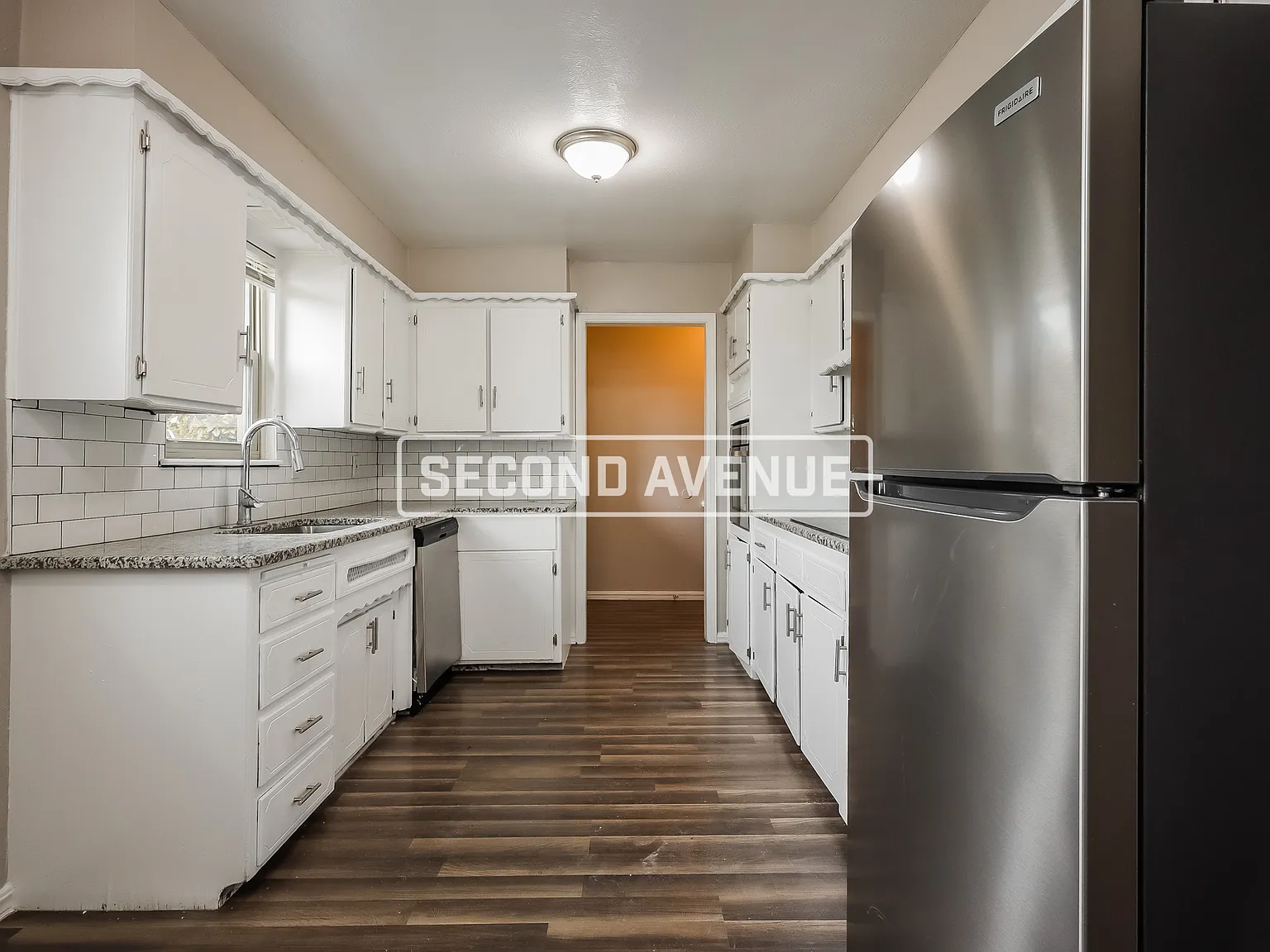 3 bed, 1.5 bath, 1093 sqft, $1,395 — Photo 2