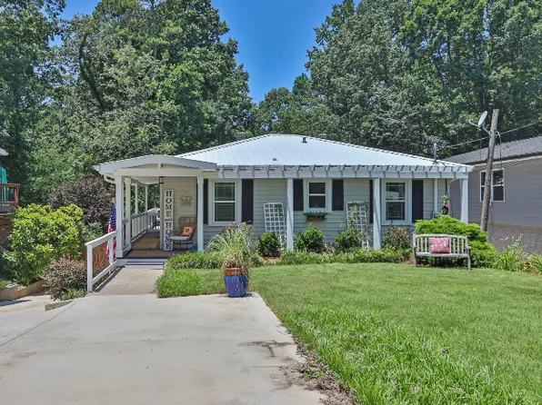 3131 Lee Cir, Buford, GA 30518