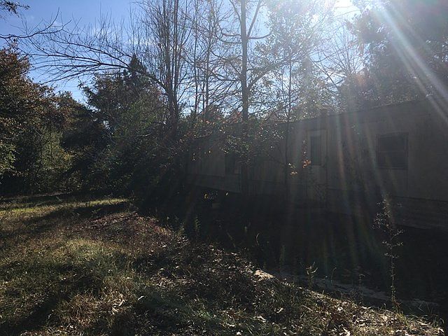 2nd image of 107 Sizemore Ave