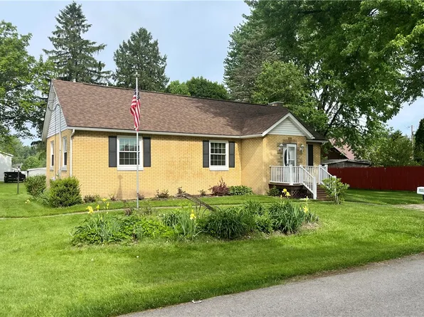 310 Church St, Harrisville, PA 16038