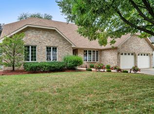 2808 Vimy Ridge Dr, Joliet, IL 60435