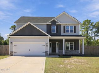 607 Macy Pl, Hubert, NC 28539