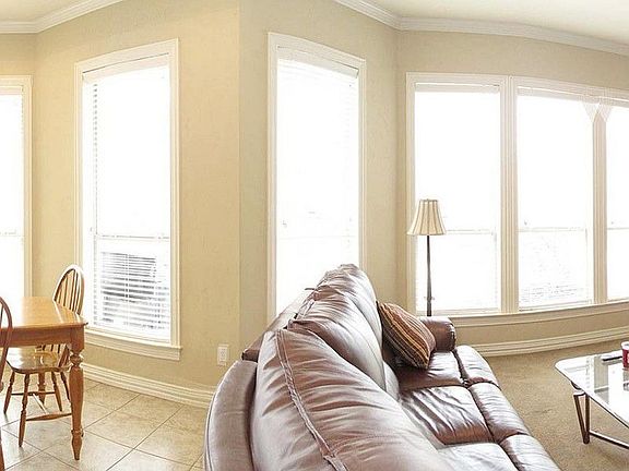 5th image of 1100 Merlot Dr