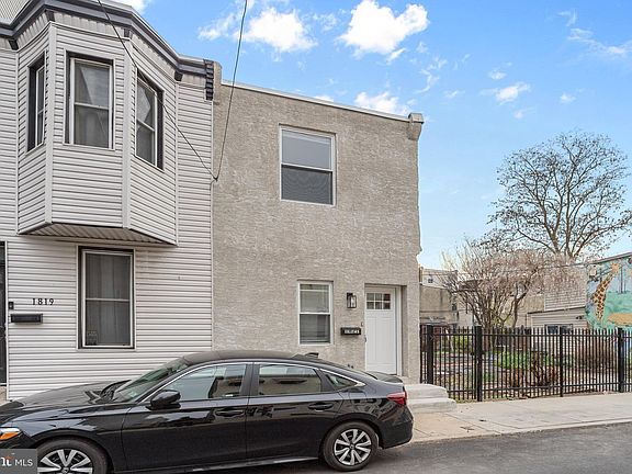 2nd image of 1821 E Oakdale St